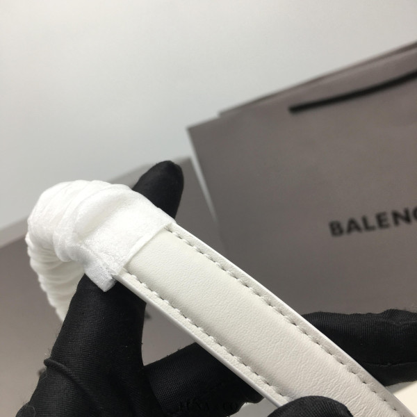 1789197726.1585YyYoxCccCLImage_20260624233551.jpg