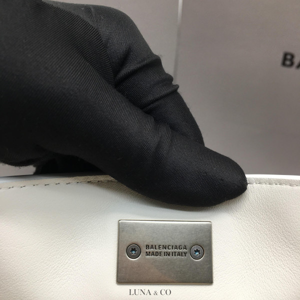 1789197728.054XszJQDHDoCImage_20260624233612.jpg