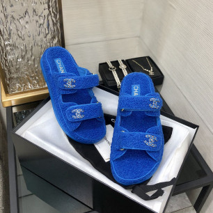 샤넬 2024SS 퍼 벨크로 뮬