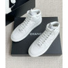 CHANEL 카프스킨&화이트 남성 스니커즈