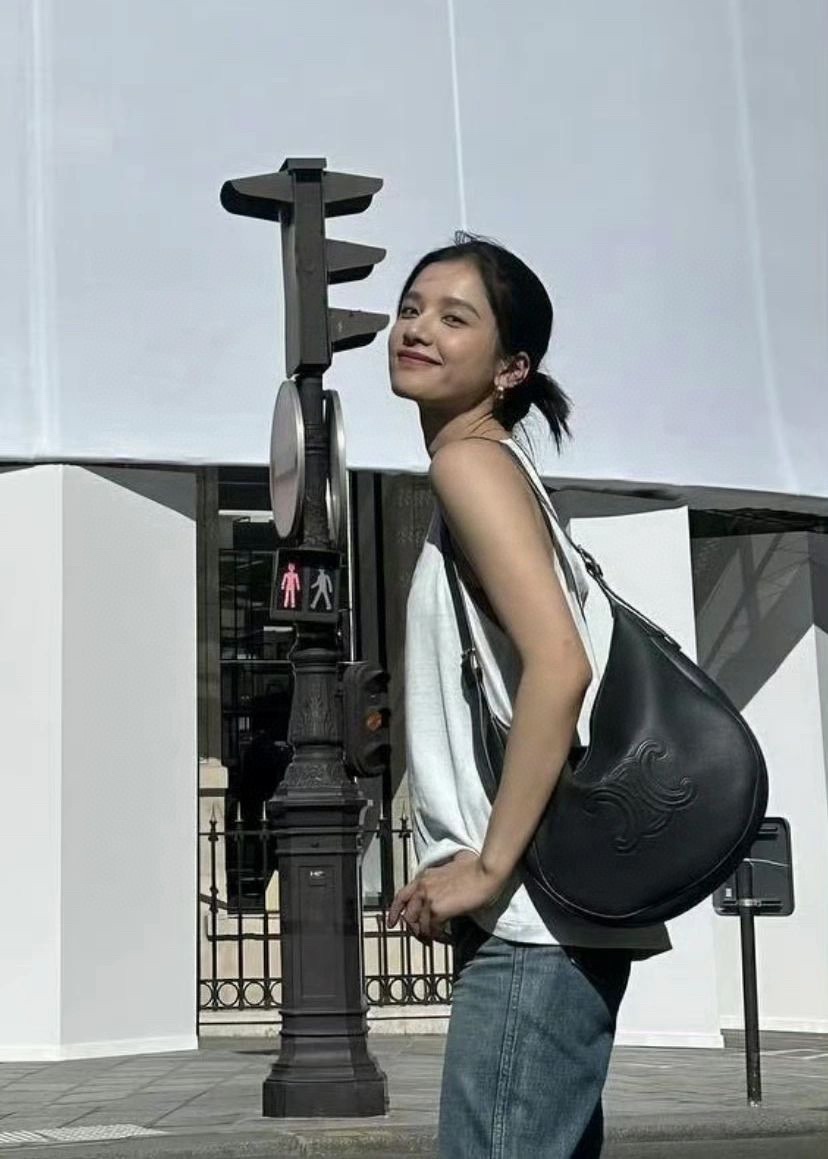 셀린느 24ss 엘로이즈 호보백