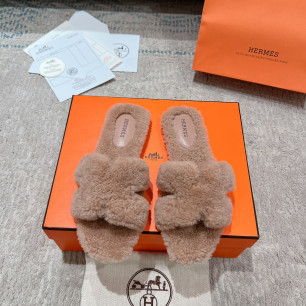 에르메스 24ss oran 퍼 슬리퍼