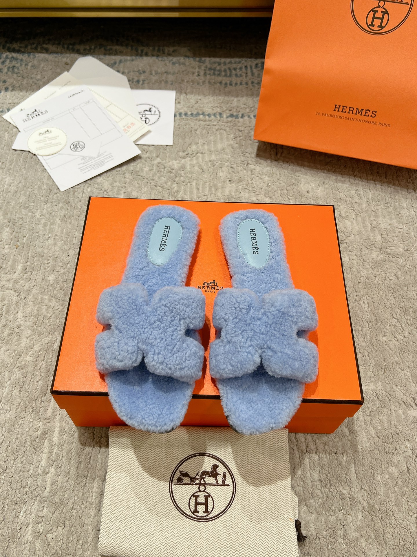 에르메스 24ss oran 퍼 슬리퍼