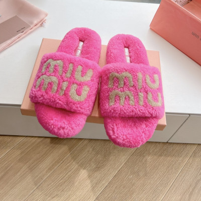MIUMIU 24ss 로고 퍼 뮬 슬리퍼