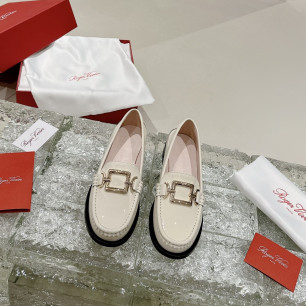 로저비비에 모르세토 메탈 버클 로퍼