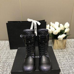 샤넬 CC 로고 레이스업 부츠