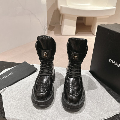 샤넬 𝟐𝟒B 레이스업 퀼팅 부츠
