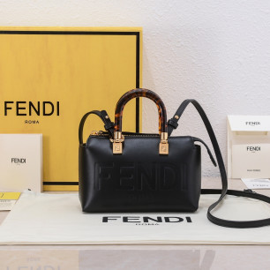 펜디 By the Way Mini leather small 보스턴백