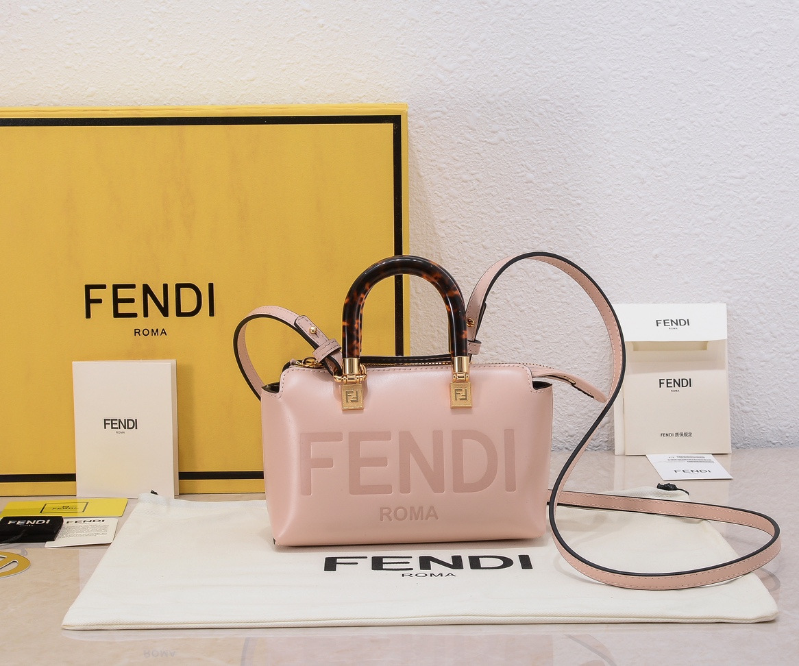 펜디 By the Way Mini leather small 보스턴백