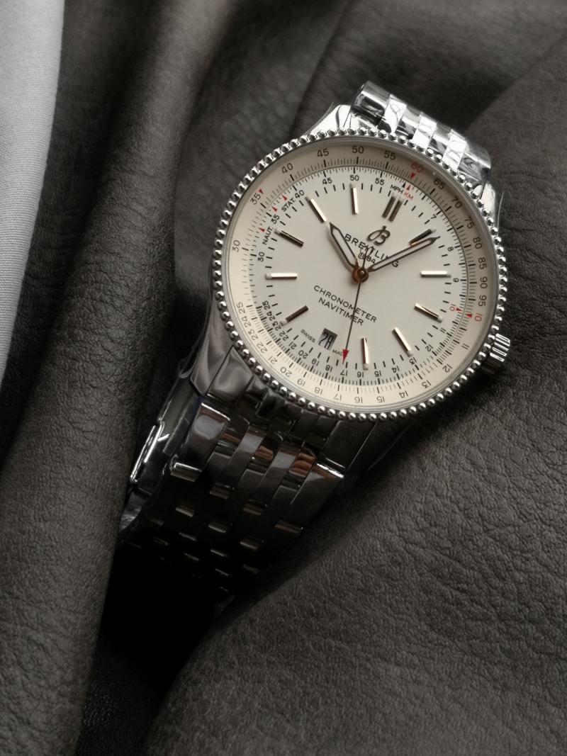 Breitling Navigation Timer 1 오토41mm