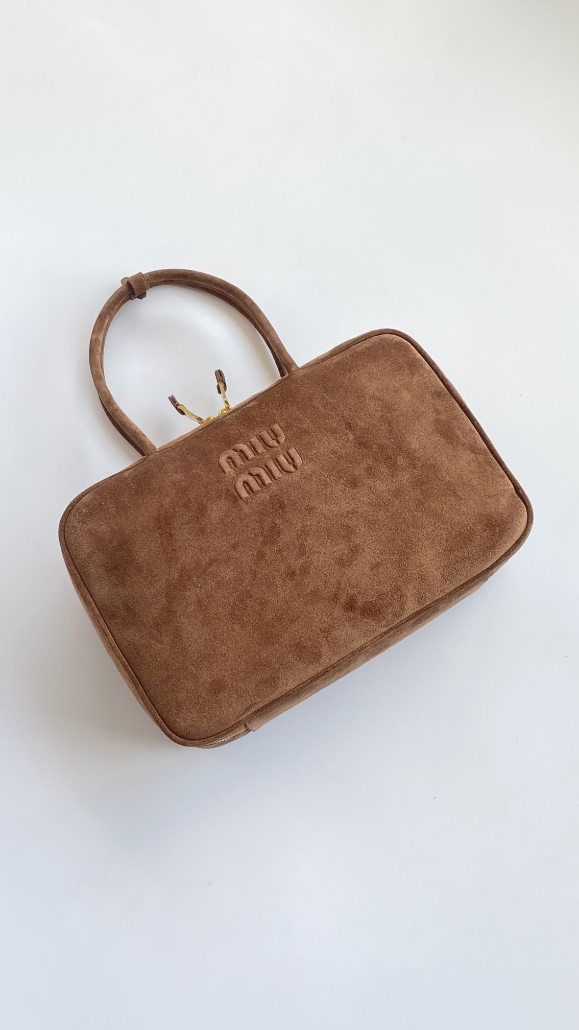 [하이앤드]MIUMIU 스웨이드 볼링 백