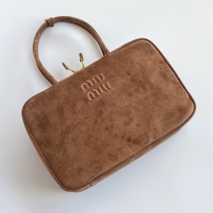 [하이앤드]MIUMIU 스웨이드 볼링 백