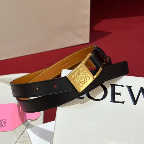 LOEWE 로에베 아나그램 Amazona 아마조나 버클 레더 벨트
