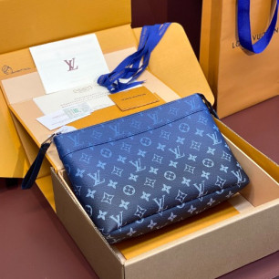 LOUIS VUITTON 루이비통 포쉐트 보야주 수플 M11545 (해외최상급)