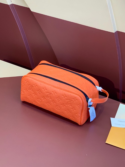 LOUIS VUITTON 루이비통 돕 키트 토일렛 파우치 M44494 (해외최상급)