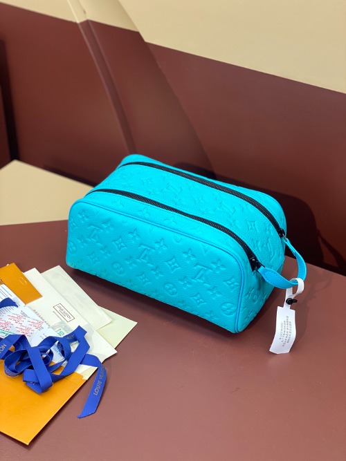 LOUIS VUITTON 루이비통 돕 키트 토일렛 파우치 M44494 (해외최상급)