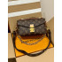 LOUIS VUITTON 루이비통 포쉐트 메티스 이스트 웨스트 모노그램 (해외최상급)