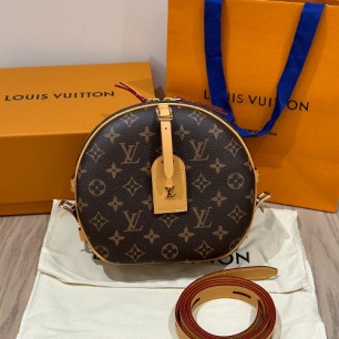 LOUIS VUITTON 루이비통 부아뜨 샤포 수플 백 (해외최상급)