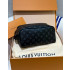 LOUIS VUITTON 루이비통 모노그램 이클립스 도프 키트 토일렛 파우치 (해외최상급)