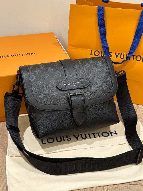 LOUIS VUITTON 루이비통 소뮈르 메신저 크로스백 (해외최상급)