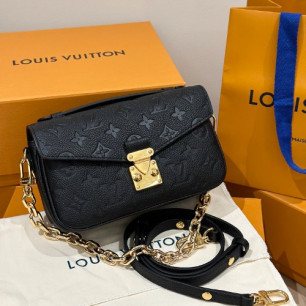 LOUIS VUITTON 루이비통 포쉐트 메티스 이스트 웨스트 모노그램 앙프렝뜨 (해외최상급)