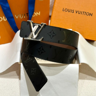 LOUIS VUITTON 루이비통 LV 피라미드 40mm 벨트