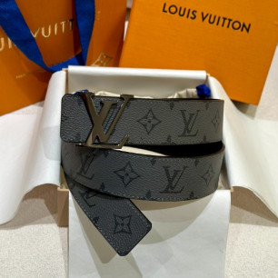 LOUIS VUITTON 루이비통 LV 이니셜 40mm 리버서블 벨트