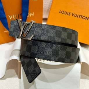 LOUIS VUITTON 루이비통 LV 이니셜 40mm 리버서블 벨트