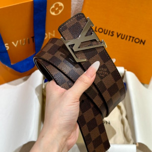 LOUIS VUITTON 루이비통 LV 이니셜 40mm 리버서블 벨트