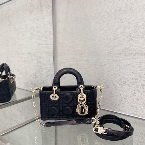 DIOR 레이디백 디조이 마이크로 백 M0910