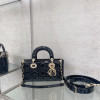 DIOR 레이디백 디조이 백 스몰 페이던트 까나쥬 M0613