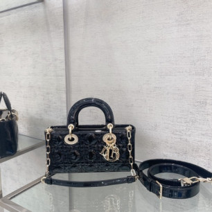 DIOR 레이디백 디조이 백 스몰 페이던트 까나쥬 M0613