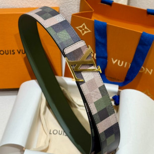 LOUIS VUITTON 루이비통 LV 이니셜 40mm 리버서블 벨트