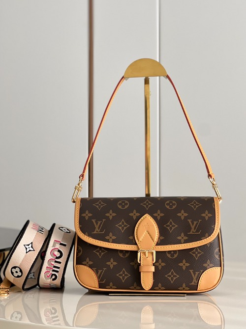 LOUIS VUITTON 다이앤 모노그램 숄더백 M45985