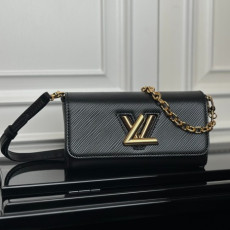 LOUIS VUITTON 트위스트 웨스트 포쉐트 M83077