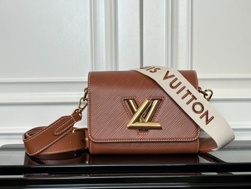 LOUIS VUITTON Twist PM Bag 크로스백 트위스트 M24758