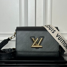 LOUIS VUITTON Twist PM Bag 크로스백 트위스트 M24758
