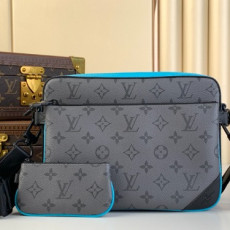 LOUIS VUITTON 트리오 메신저 백 M11648