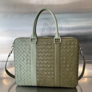 BOTTEGA VENETA 라지 인트레치아토 브리프케이스 755128