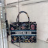DIOR 북 토트 쇼퍼백 미디엄 M1286ZRIW