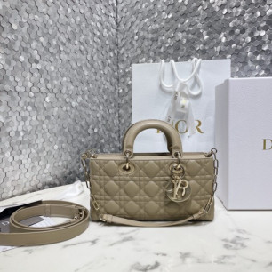 DIOR 레이디백 디조이 백 미듐 M0540