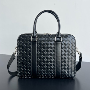 BOTTEGA VENETA 남성 인트레치아토 브리프케이스 776782