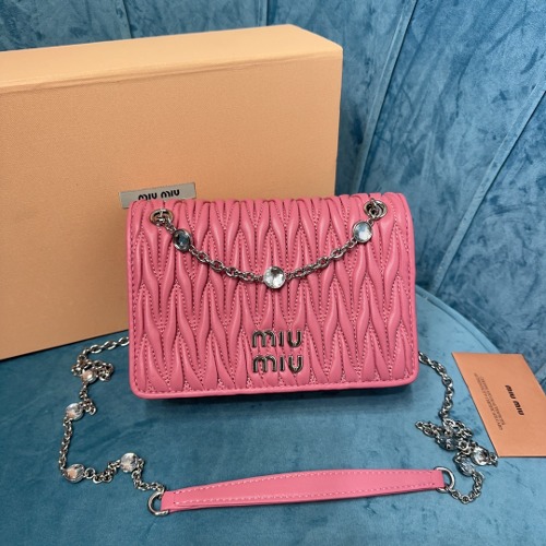 MIUMIU 마테라쎄 나파 가죽 미니백 5BP065