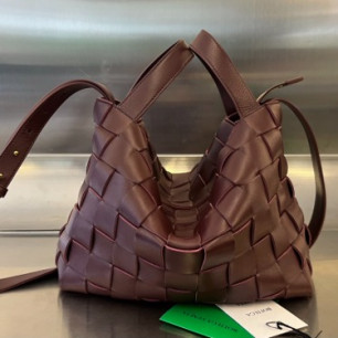 BOTTEGA VENETA 여성 인트레치아토 볼링 카세트 토트백 730327VMAY