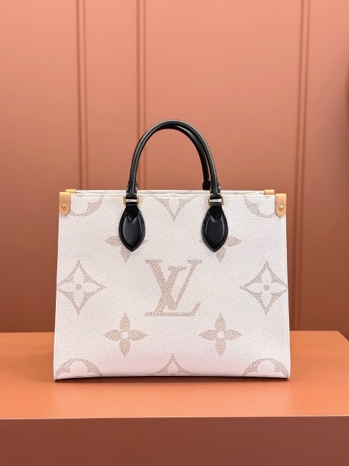 LOUIS VUITTON 온더고 MM 토트백 M46912