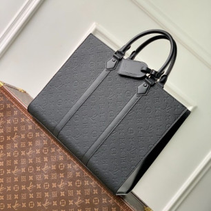LOUIS VUITTON 삭 플라 24H - M24786