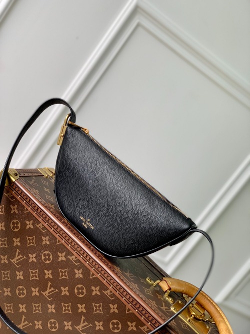 LOUIS VUITTON 로우 키 범백 M11429