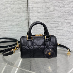DIOR 그루브 16 백 미니 매크로까나쥬 블랙 S4000UBOL_M900