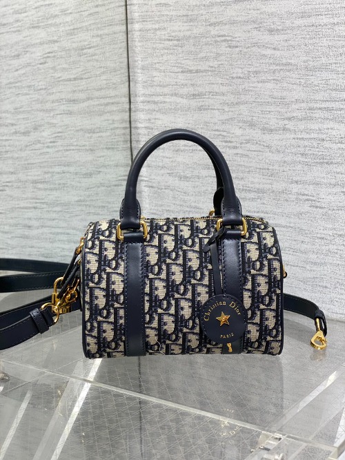 DIOR 그루브 20 백 M1364UTZQ