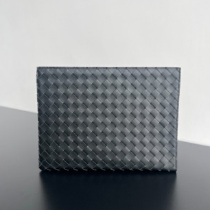 BOTTEGAVENETA 인트레치아토 레더 하프 지퍼 파우치 607479
